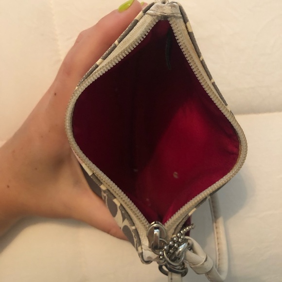 Coach Wristlet - Picture 9 of 10